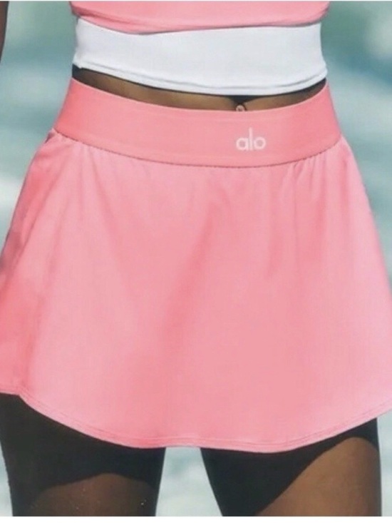 ALO Yoga Dresses & Skirts - ALO Yoga Women's Bubblegum Pink Skater Skirt